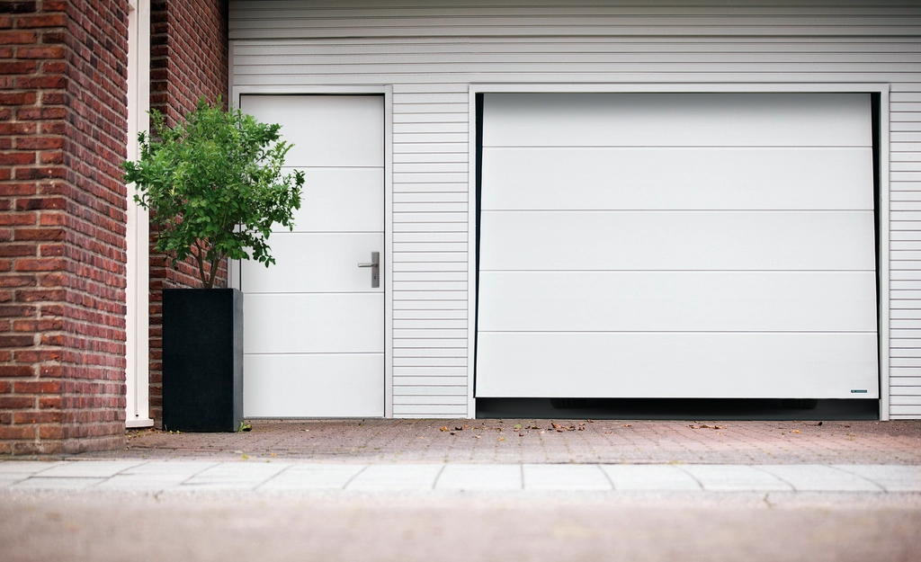 Bramy garażowe bez tajemnic - czym kierować się przy wyborze?
